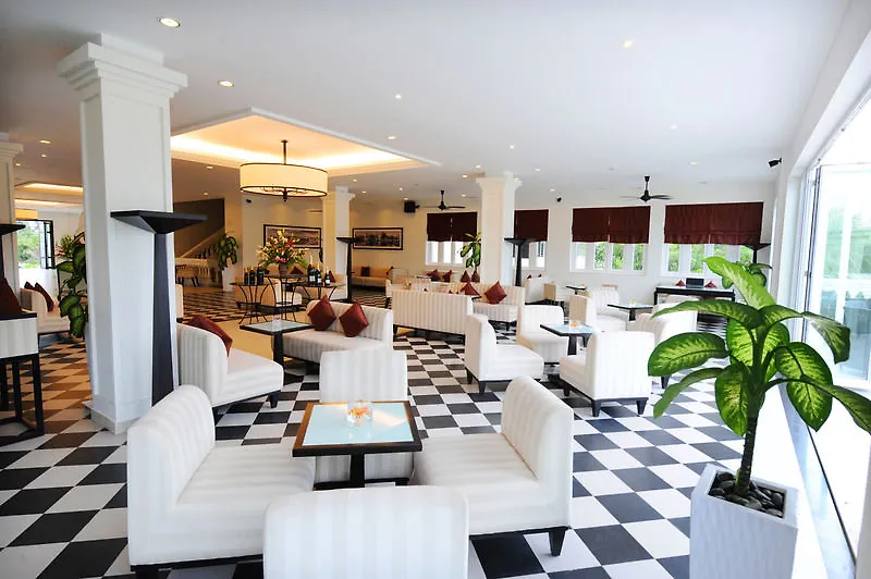 Boutique Hoi An Resort 4*,